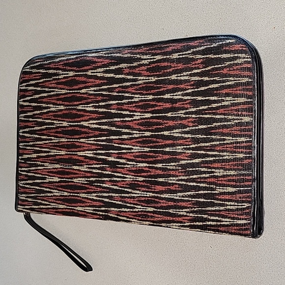 🦋4 for $20, or as marked. VGUC- Large Size Zippered Travel Portfolio - Picture 1 of 3